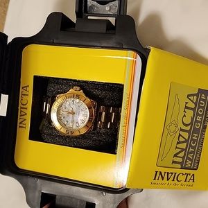 BNWT Women's Invicta Watch - Pro Diver Lady